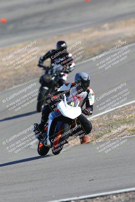 media/Feb-05-2023-Classic Track Day (Sun) [[c35aca4a42]]/Group 2/session 4 turn 4/